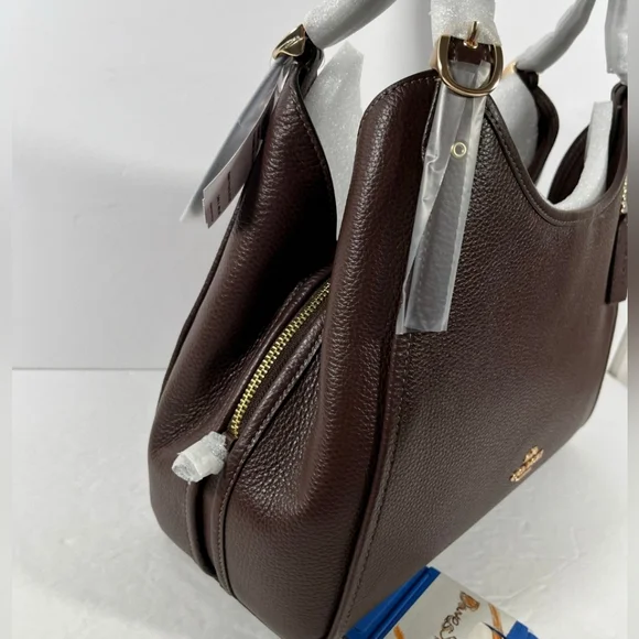 NWT Coach Erin Shoulder Bag In pebble Leather In Gold/Maple - Picture 2 of 7